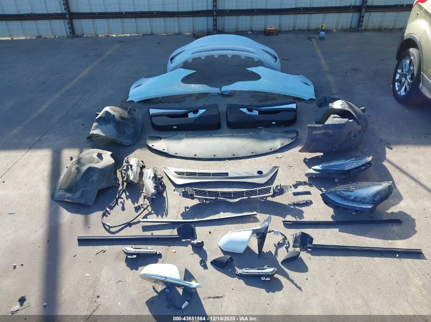 2018 Tesla Model 3 Long Range/Performance VIN: 5YJ3E1EB6JF098159 Lot: 43851564