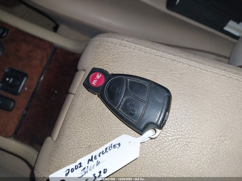 2002 Mercedes-Benz E 320 Special Edition VIN: WDBJF65J82B441985 Lot: 43851565