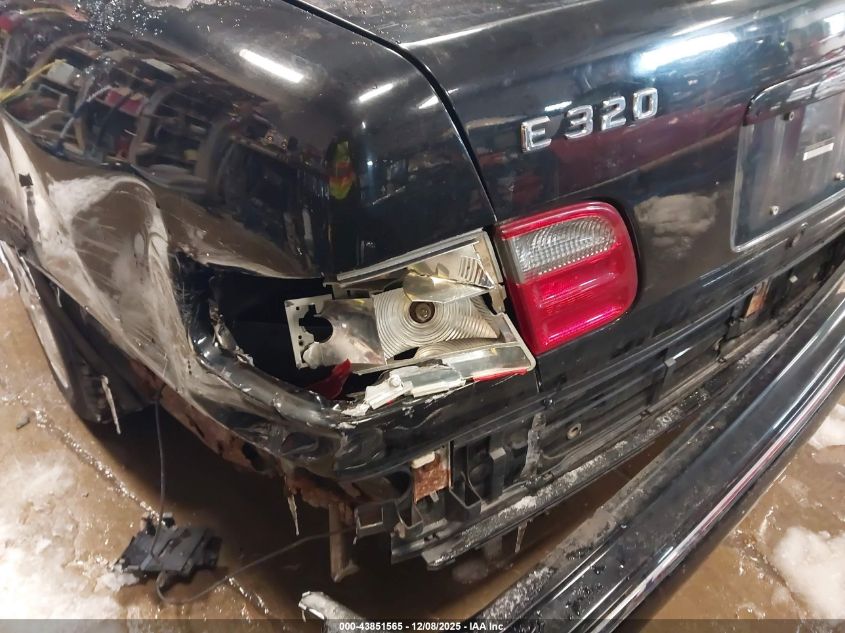 2002 Mercedes-Benz E 320 Special Edition VIN: WDBJF65J82B441985 Lot: 43851565