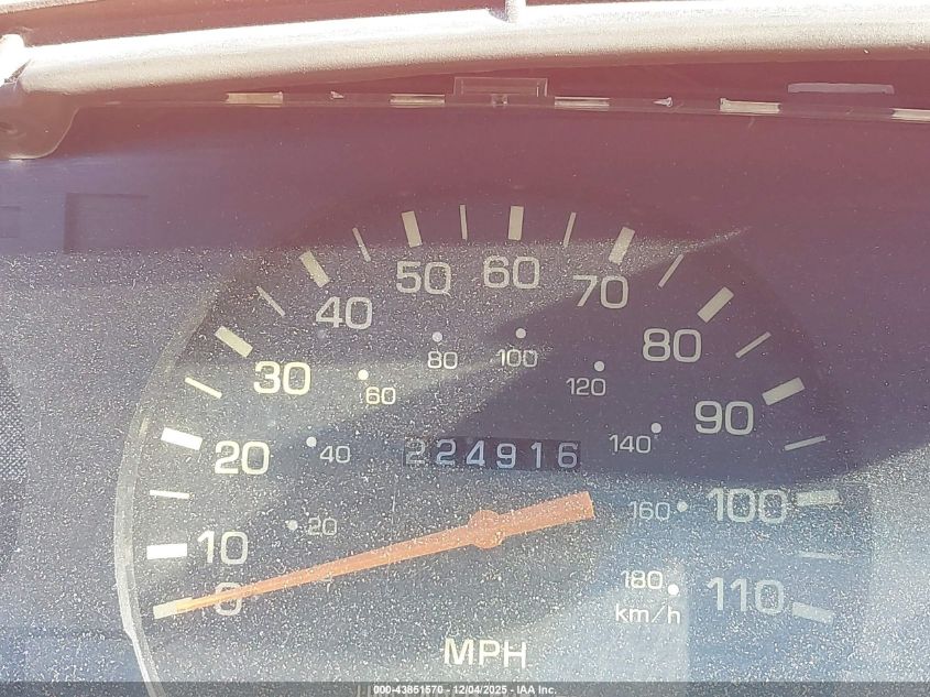 1992 Toyota Pickup 1/2 Ton Short Whlbase Stb VIN: 4TARN81A0NZ033173 Lot: 43851570