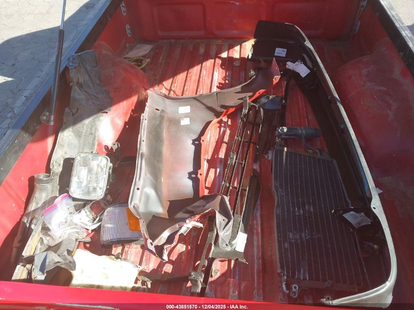 1992 Toyota Pickup 1/2 Ton Short Whlbase Stb VIN: 4TARN81A0NZ033173 Lot: 43851570