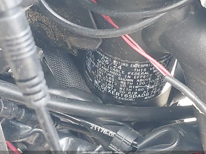 2025 Kawasaki Ex650 R VIN: ML5EXER16SDAD8766 Lot: 43851602