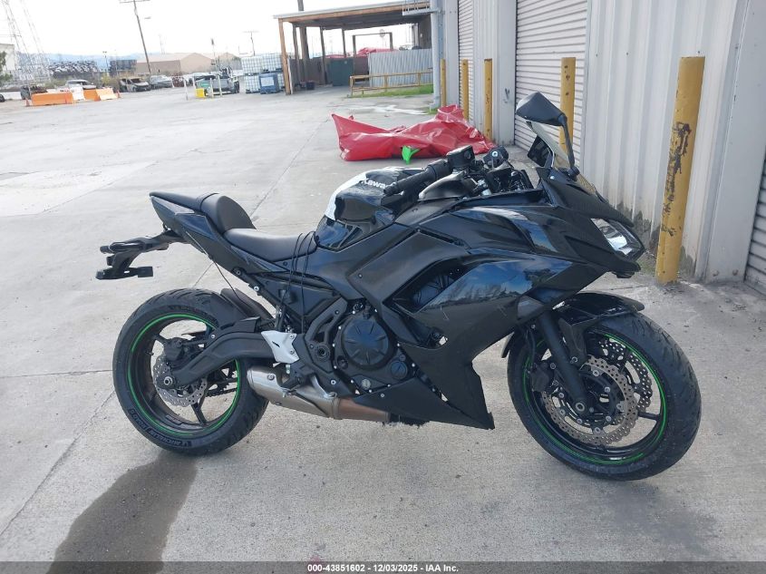 2025 Kawasaki Ex650 R VIN: ML5EXER16SDAD8766 Lot: 43851602