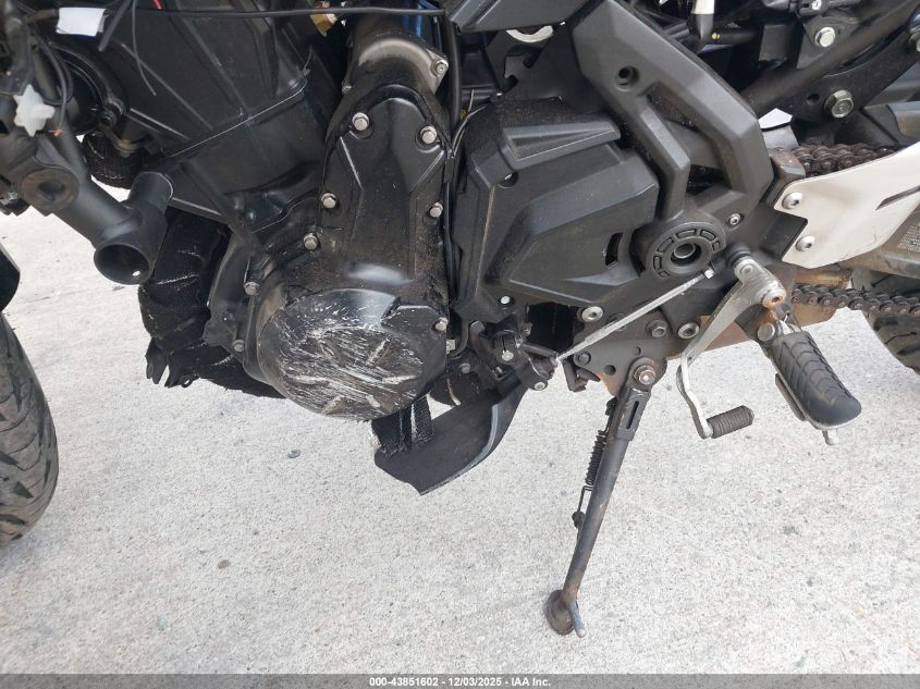 2025 Kawasaki Ex650 R VIN: ML5EXER16SDAD8766 Lot: 43851602