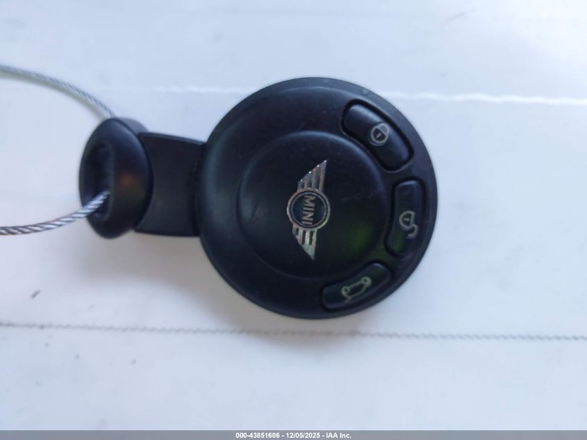 2009 Mini Cooper VIN: WMWMF33569TW78883 Lot: 43851606