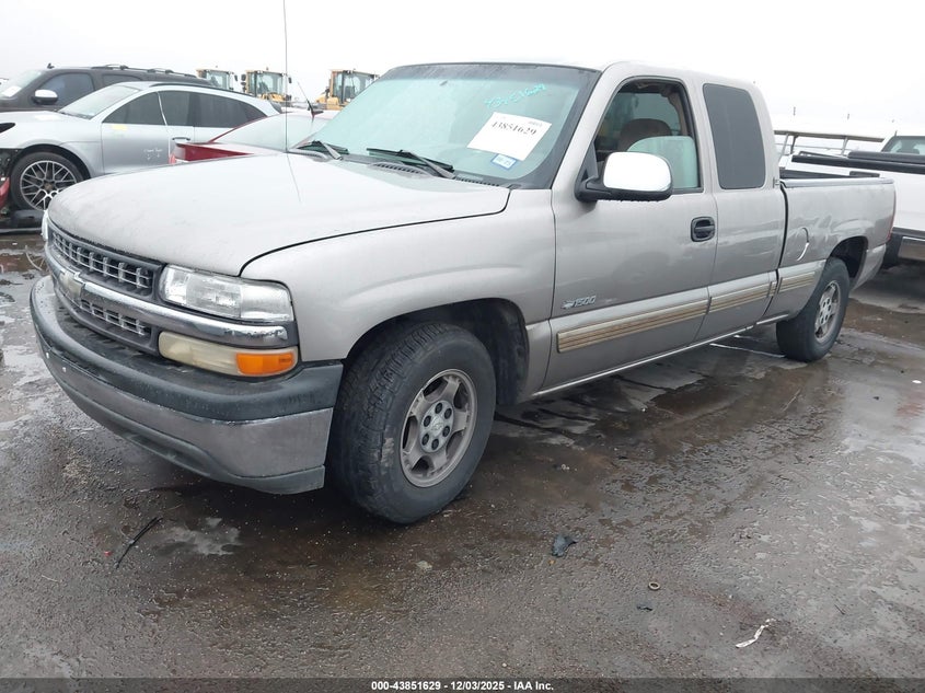 2GCEC19T411195686 2001 CHEVROLET SILVERADO photo no. 2