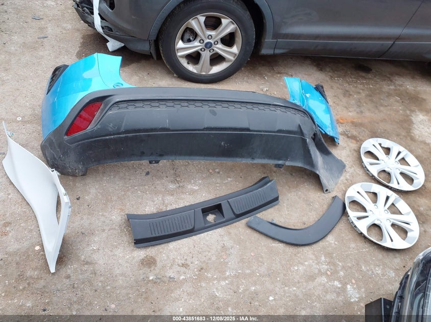 2025 Chevrolet Trax Fwd Ls VIN: KL77LFEP5SC178418 Lot: 43851683