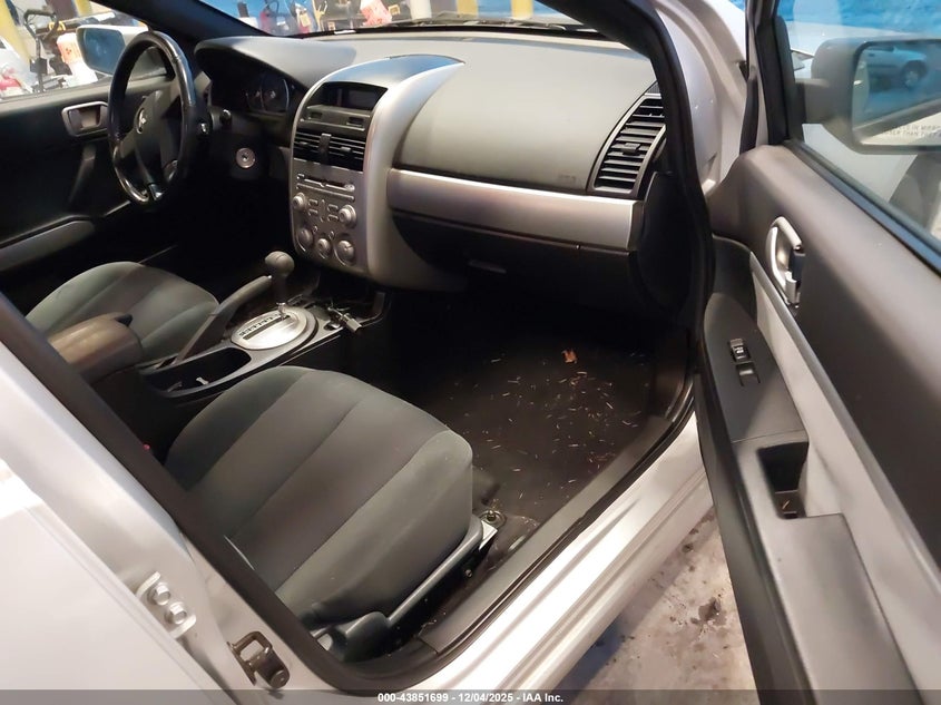 4A3AB46F75E013904 2005 MITSUBISHI GALANT photo no. 5
