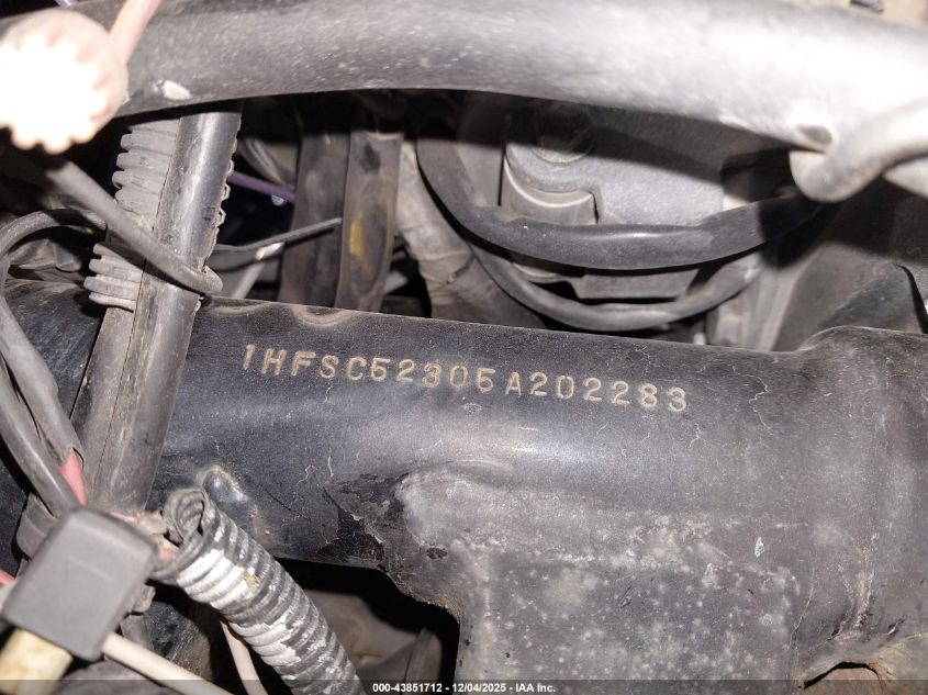 2005 Honda Vtx1300 R VIN: 1HFSC52305A202283 Lot: 43851712