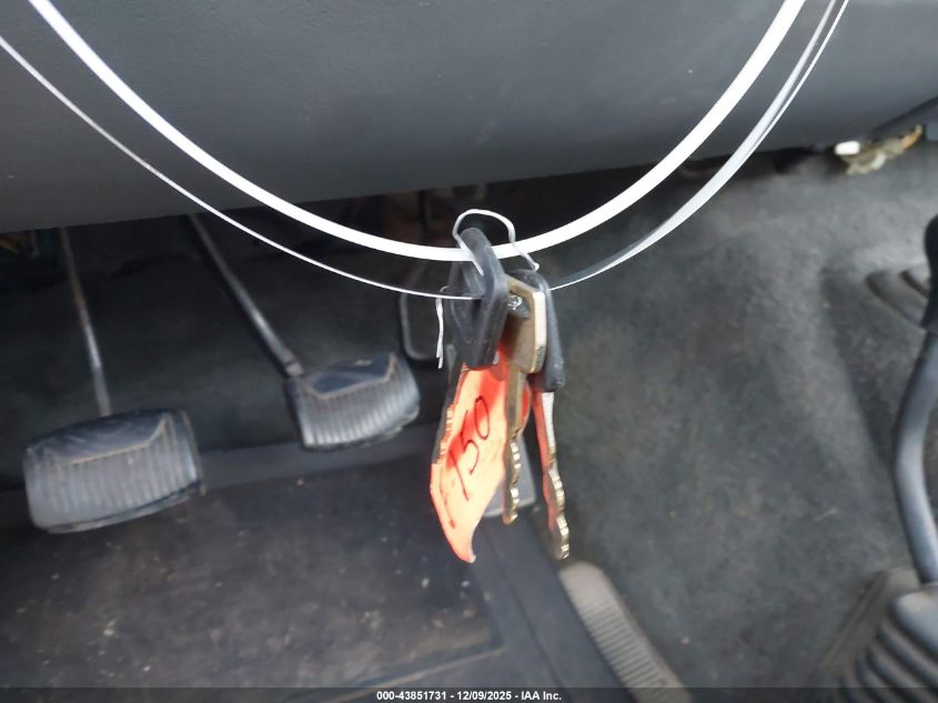 1992 Ford F150 VIN: 1FTEF14Y5NNA31751 Lot: 43851731