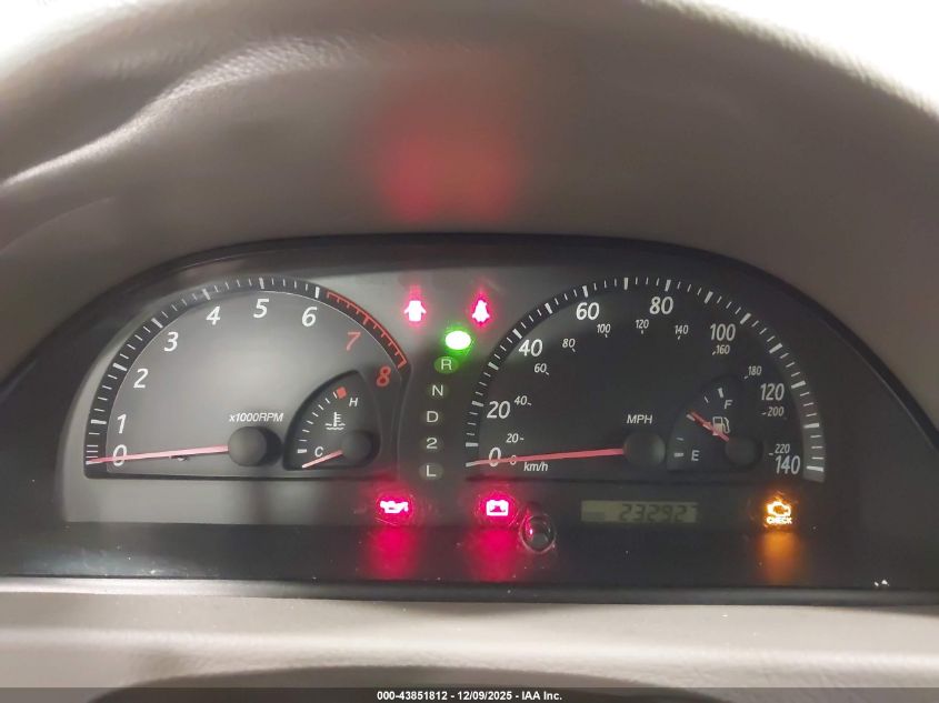 2002 Toyota Camry Le V6 VIN: 4T1BF32K02U505826 Lot: 43851812