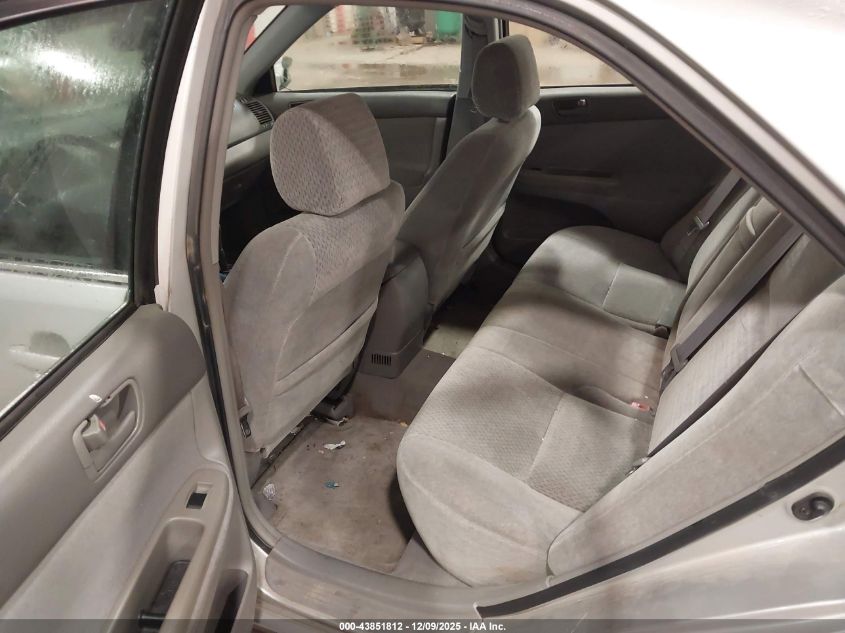 2002 Toyota Camry Le V6 VIN: 4T1BF32K02U505826 Lot: 43851812