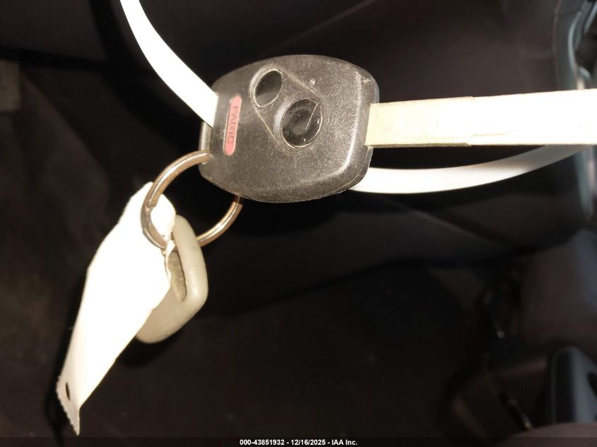 2008 Honda Cr-V Lx VIN: JHLRE38308C057885 Lot: 43851932