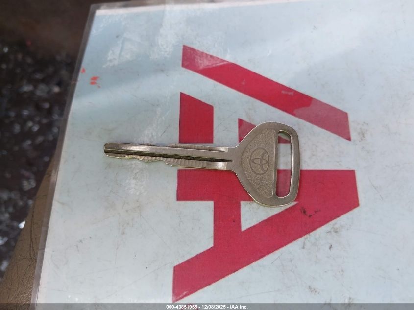 1998 Toyota 4Runner Sr5 V6 Limited VIN: JT3GN87R9W0073710 Lot: 43851955