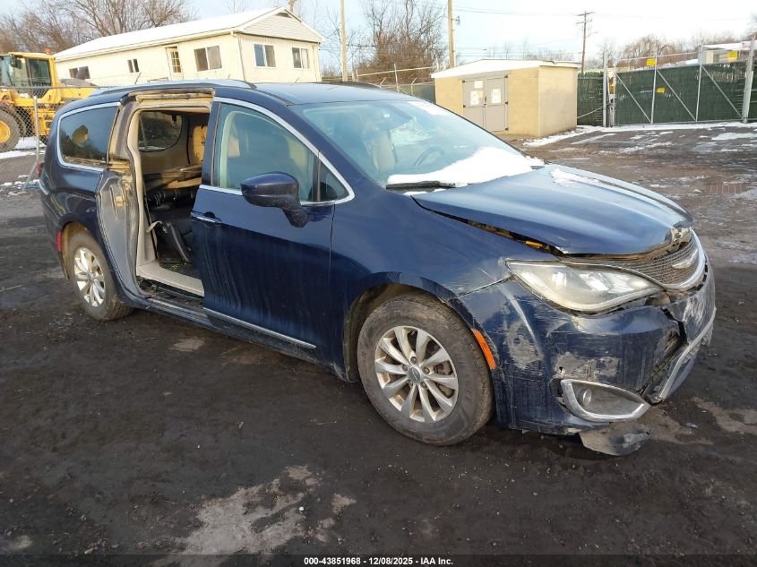 CHRYSLER PACIFICA TOURING L