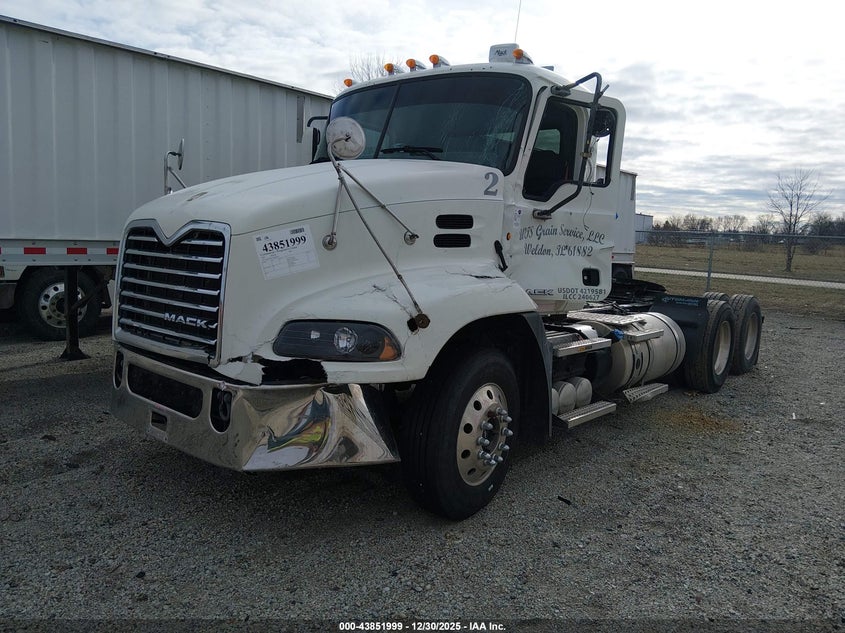 2012 Mack 600 Cxu600