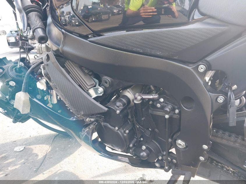 2019 Suzuki Gsx-R600 VIN: JS1GN7FA5K7100222 Lot: 43852224