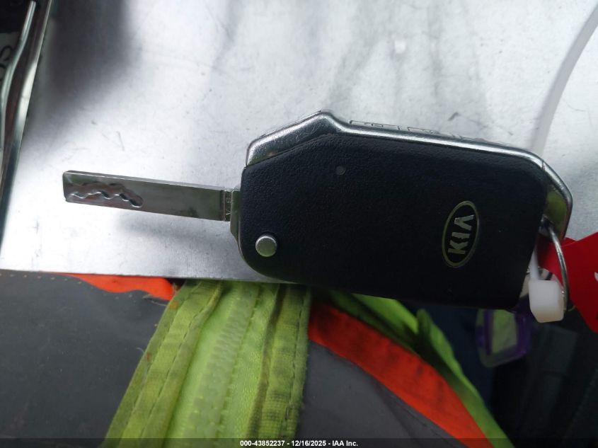 2021 Kia Forte Lxs VIN: 3KPF24AD0ME395565 Lot: 43852237