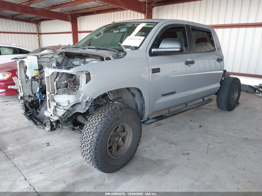 2018 TOYOTA TUNDRA auction photo 2