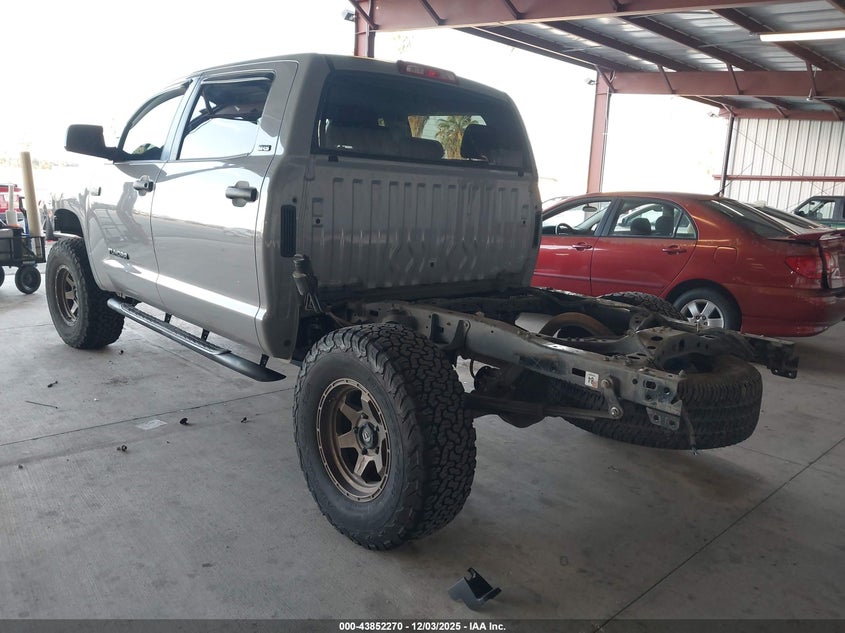 2018 TOYOTA TUNDRA auction photo 3