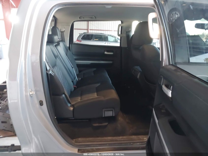 2018 TOYOTA TUNDRA auction photo 8