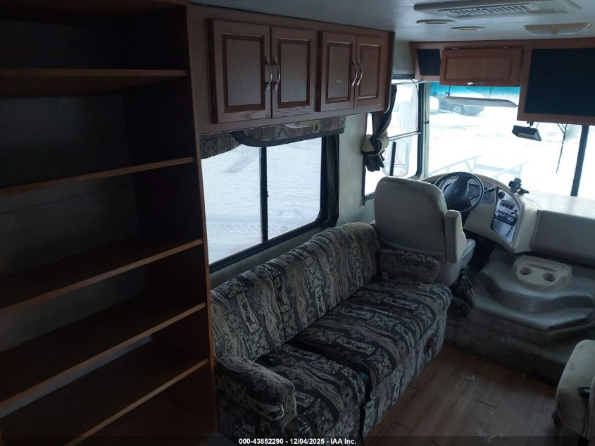 2004 Ford F550 Super Duty Stripped Chass VIN: 1F6LF53S040A03933 Lot: 43852290