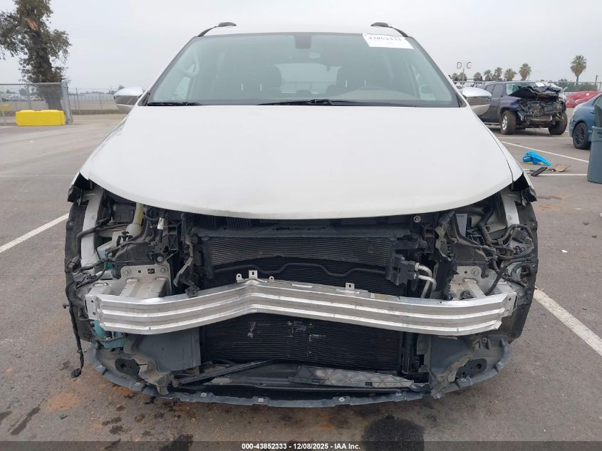 2017 Chrysler Pacifica Limited VIN: 2C4RC1GGXHR616328 Lot: 43852333