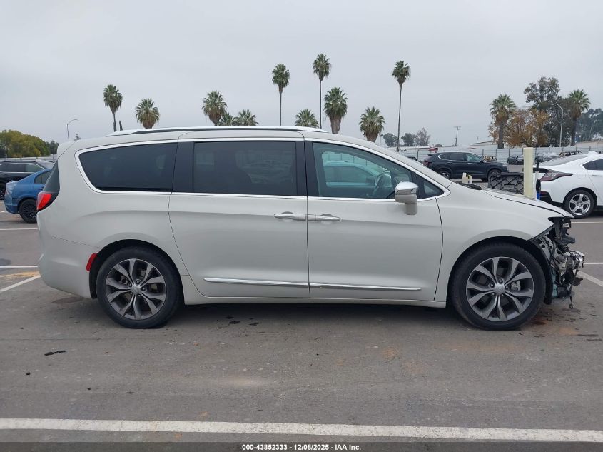 2017 Chrysler Pacifica Limited VIN: 2C4RC1GGXHR616328 Lot: 43852333