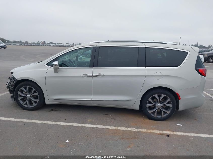 2017 Chrysler Pacifica Limited VIN: 2C4RC1GGXHR616328 Lot: 43852333