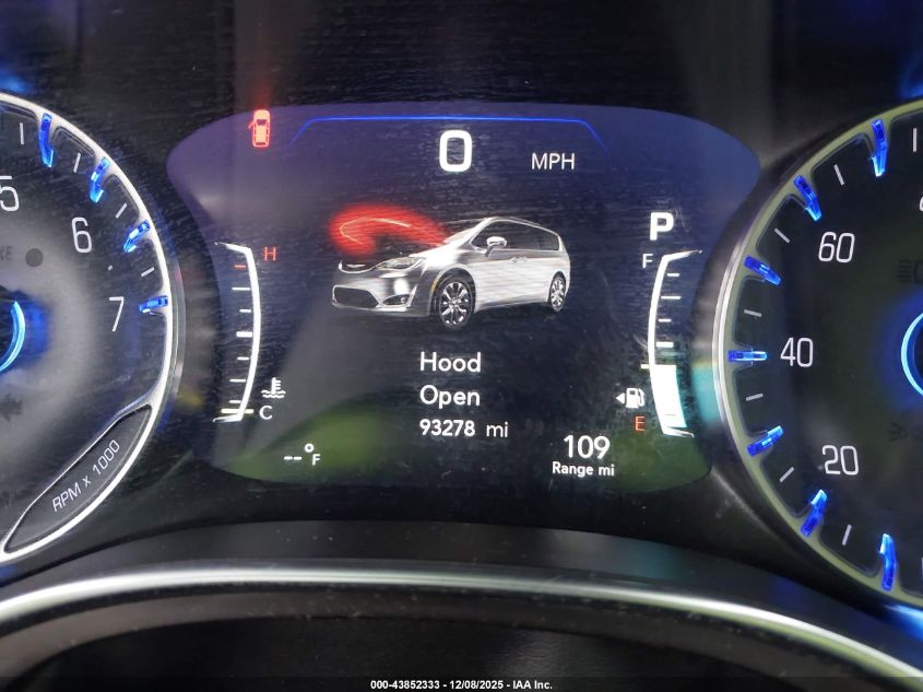 2017 Chrysler Pacifica Limited VIN: 2C4RC1GGXHR616328 Lot: 43852333