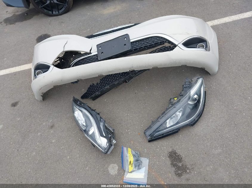 2017 Chrysler Pacifica Limited VIN: 2C4RC1GGXHR616328 Lot: 43852333