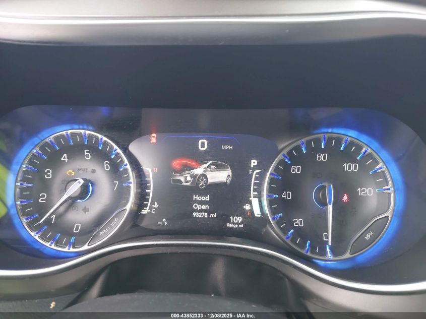 2017 Chrysler Pacifica Limited VIN: 2C4RC1GGXHR616328 Lot: 43852333