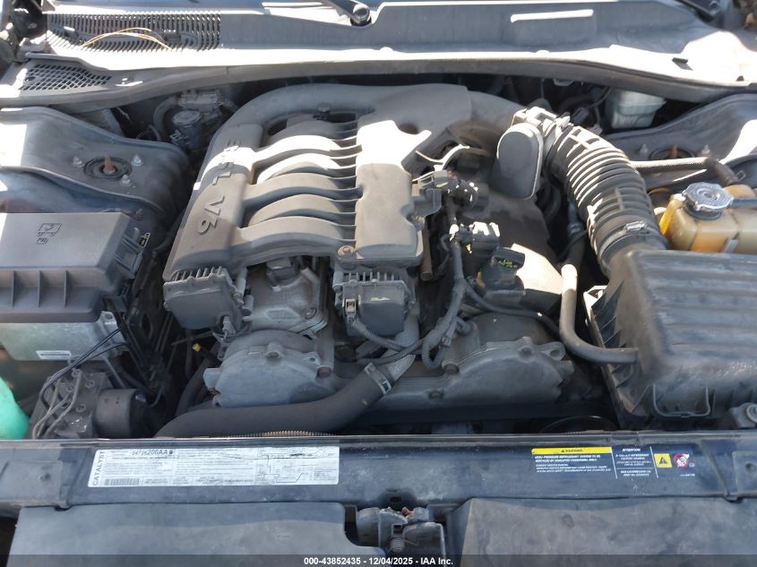 2005 Chrysler 300 Touring VIN: 2C3AA53G45H597670 Lot: 43852435