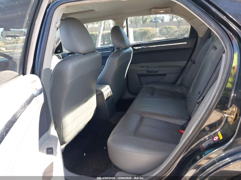 2005 Chrysler 300 Touring VIN: 2C3AA53G45H597670 Lot: 43852435