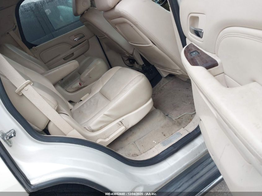 2007 Cadillac Escalade Standard VIN: 1GYEC63897R320077 Lot: 43852448