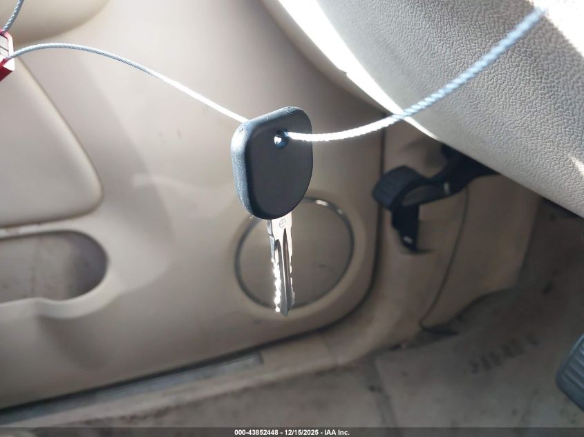 2007 Cadillac Escalade Standard VIN: 1GYEC63897R320077 Lot: 43852448