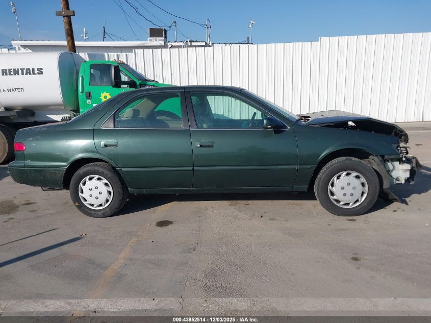 1999 Toyota Camry Ce/Le/Xle VIN: 4T1BG22K2XU516440 Lot: 43852514