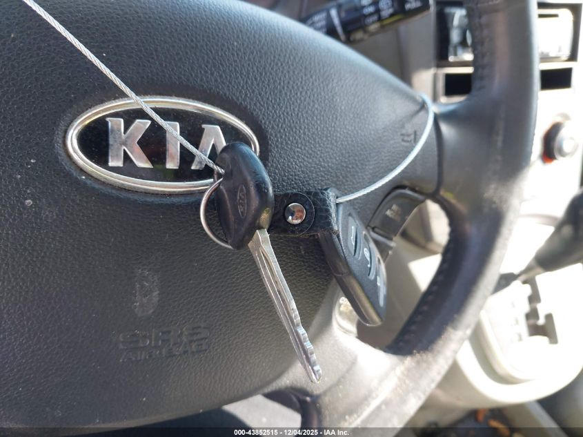 2007 Kia Rondo Ex V6 VIN: KNAFG526077066812 Lot: 43852515