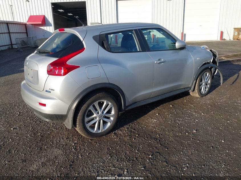 Vin: jn8af5mv9dt221837, lot: 44348028, nissan juke s 20134