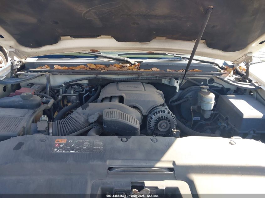 2011 Cadillac Escalade Standard VIN: 1GYS3AEF2BR400511 Lot: 43852535