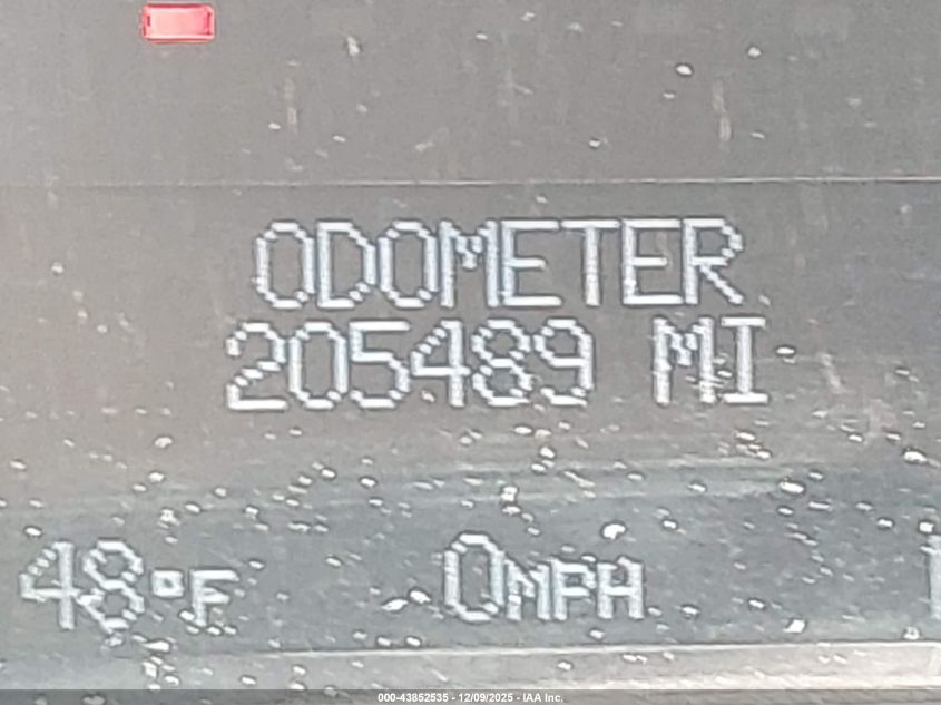 2011 Cadillac Escalade Standard VIN: 1GYS3AEF2BR400511 Lot: 43852535