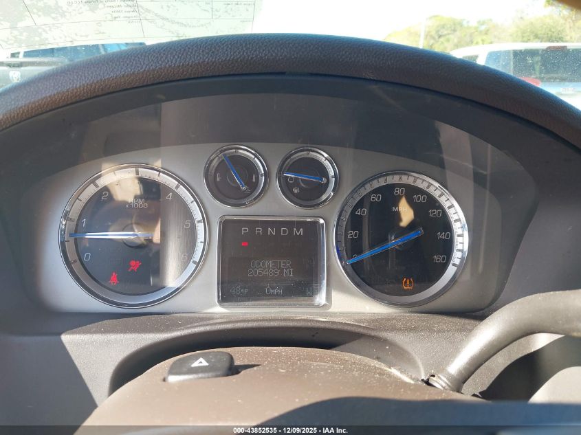 2011 Cadillac Escalade Standard VIN: 1GYS3AEF2BR400511 Lot: 43852535