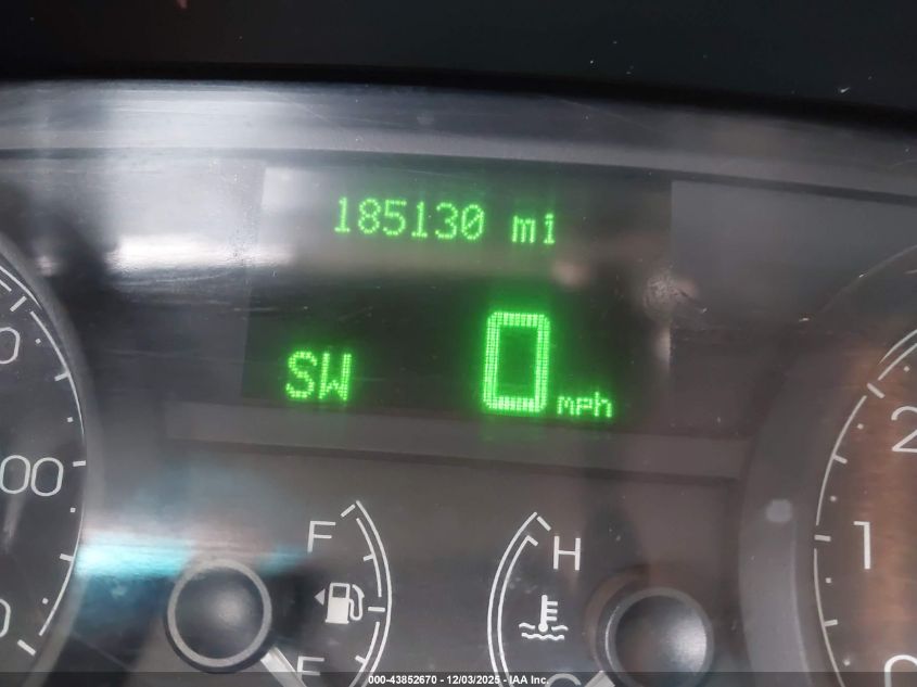 2006 Lincoln Town Car Signature VIN: 1LNHM81W86Y606726 Lot: 43852670