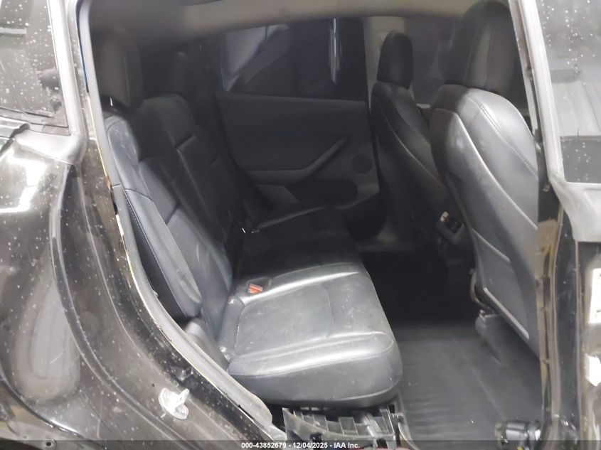 2022 Tesla Model Y Long Range Dual Motor All-Wheel Drive VIN: 7SAYGDEE1NF480037 Lot: 43852679