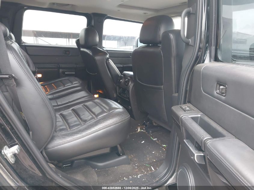 2005 Hummer H2 Sut VIN: 5GRGN22U35H113797 Lot: 43852688