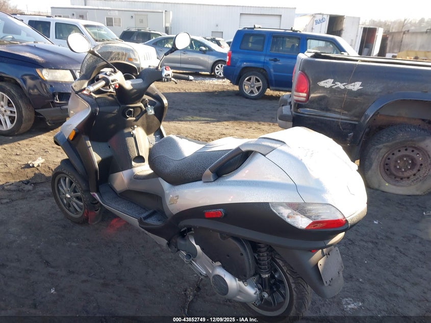 ZAPM479M495003566 2009 PIAGGIO MP3 photo no. 3