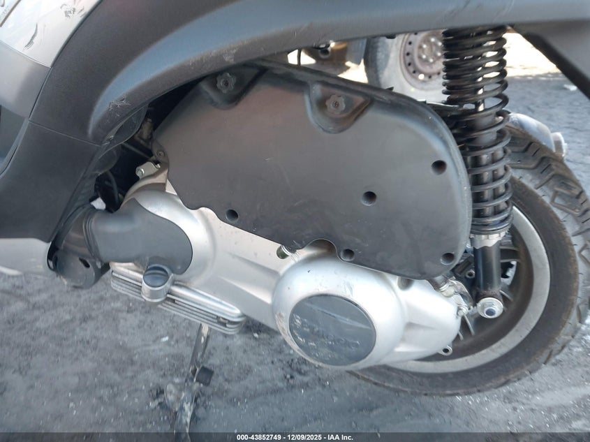 ZAPM479M495003566 2009 PIAGGIO MP3 photo no. 9