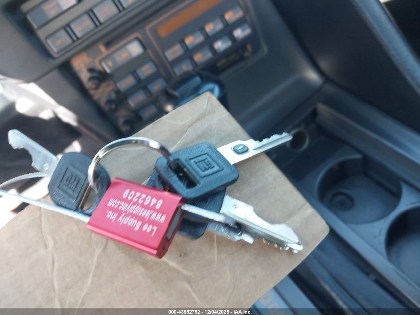 1991 Chevrolet Corvette VIN: 1G1YY3383M5105566 Lot: 43852752