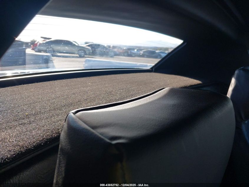 1991 Chevrolet Corvette VIN: 1G1YY3383M5105566 Lot: 43852752