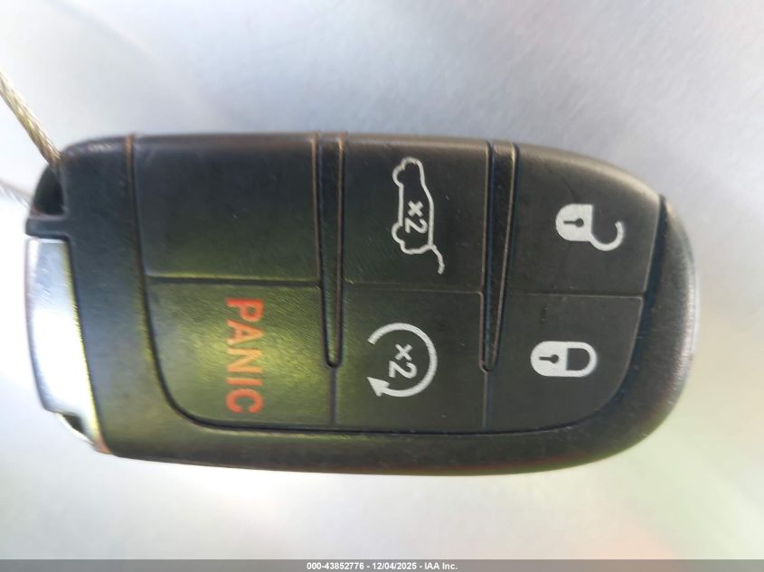 2015 Jeep Grand Cherokee Limited VIN: 1C4RJEBG5FC884889 Lot: 43852776